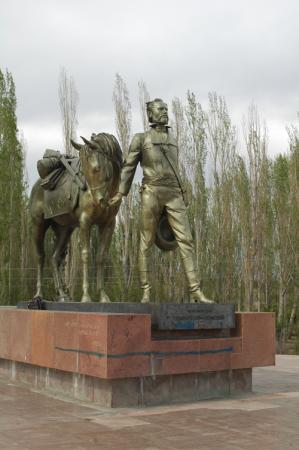Monument of Semenov Tienshansky, Russian Explorer