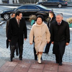 In Kyrgyzstan, the presidential election began